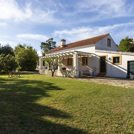 בית נופש Casa Dos Cedros - By Acasadasviagens