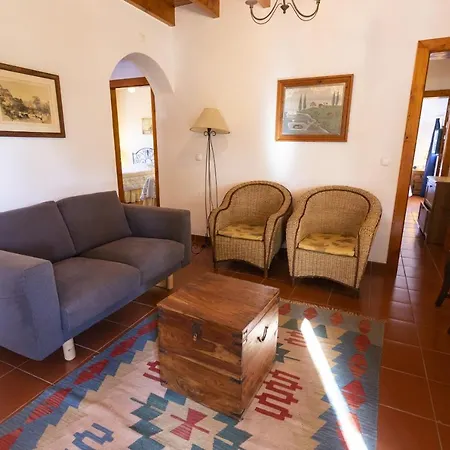 Casa Dos Cedros - By Acasadasviagens בית נופש אריסרייה